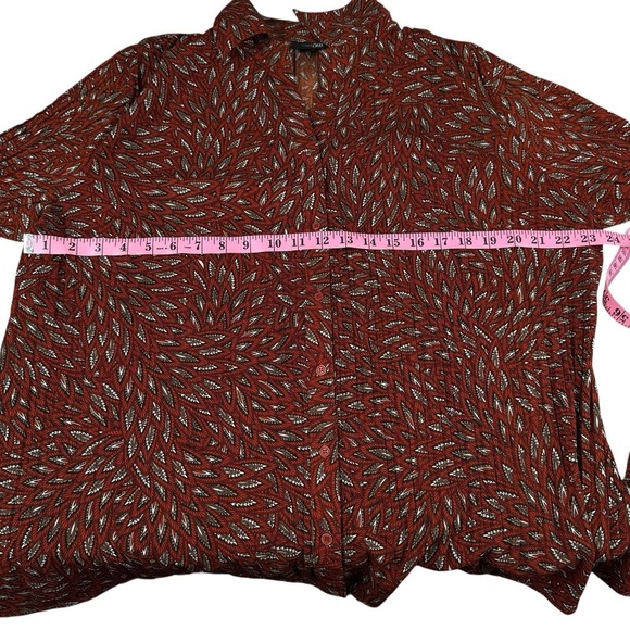 EAST 5TH PETITE Orange Leaf Print Button Front Pleated Long Flare Sleeve Top 1X - Picture 3 of 7